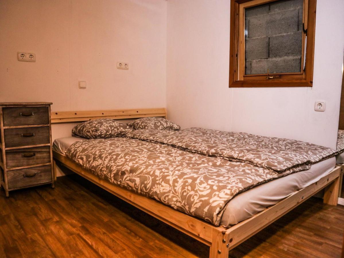 Aia Surf Camp San Sebastian Partyhostel المظهر الخارجي الصورة