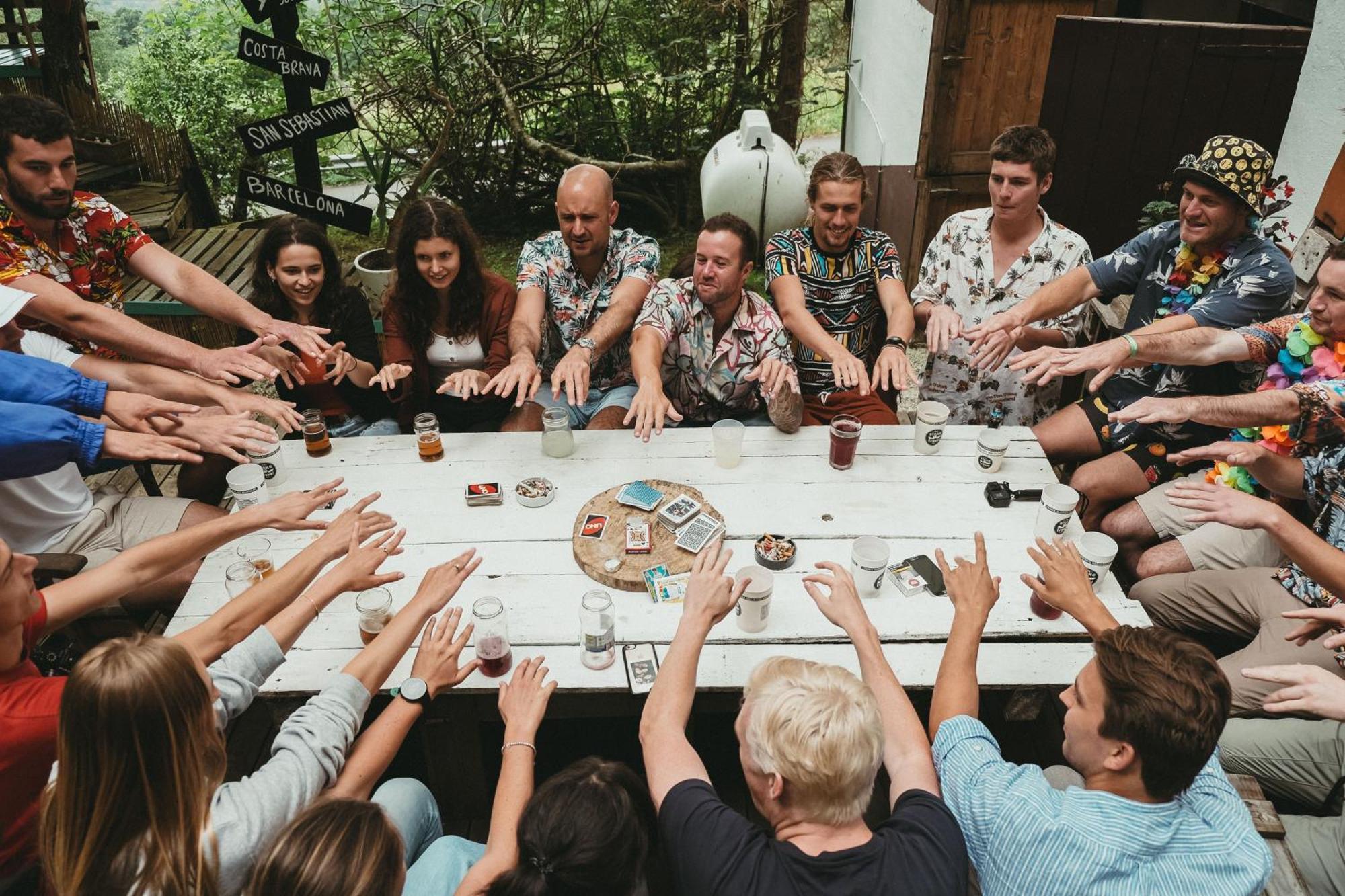 Aia Surf Camp San Sebastian Partyhostel المظهر الخارجي الصورة
