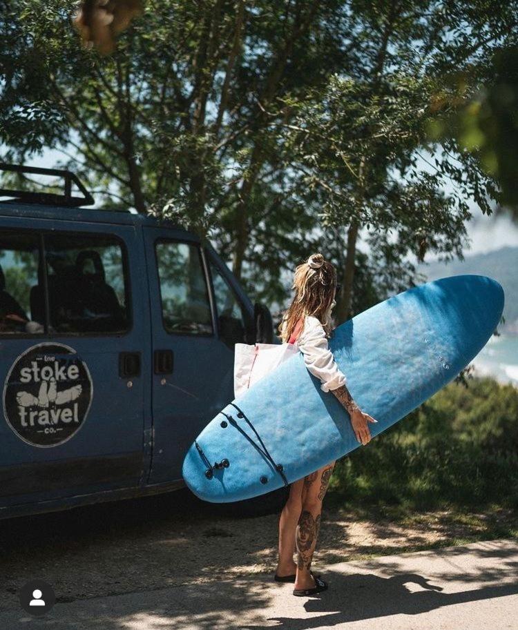 Aia Surf Camp San Sebastian Partyhostel المظهر الخارجي الصورة