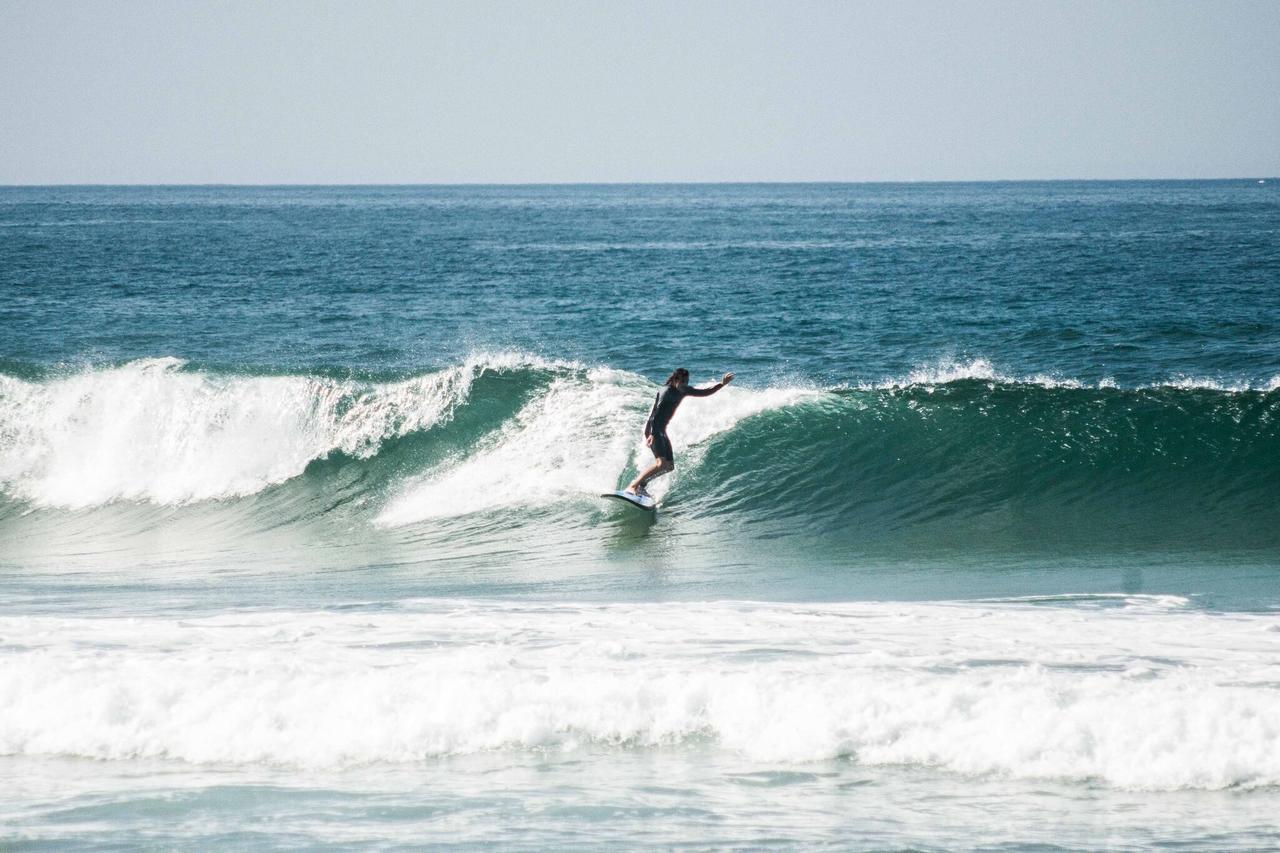 Aia Surf Camp San Sebastian Partyhostel المظهر الخارجي الصورة
