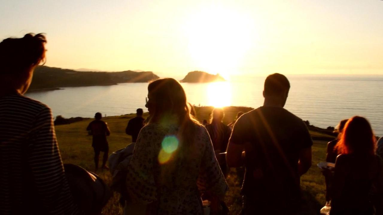 Aia Surf Camp San Sebastian Partyhostel المظهر الخارجي الصورة